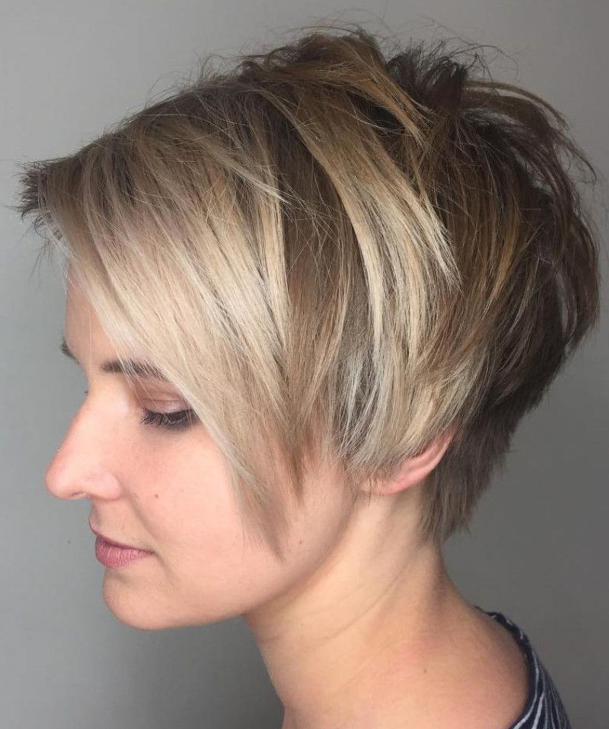 17 Fashionable Long Pixie Cuts for a Totally New You